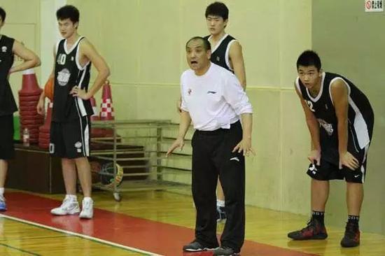 为什么我的篮球罚球总是不进?_0
